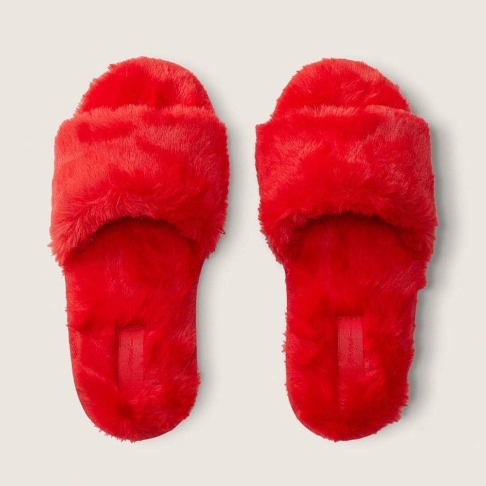 PINK Faux Fur Slipper size Small NIP